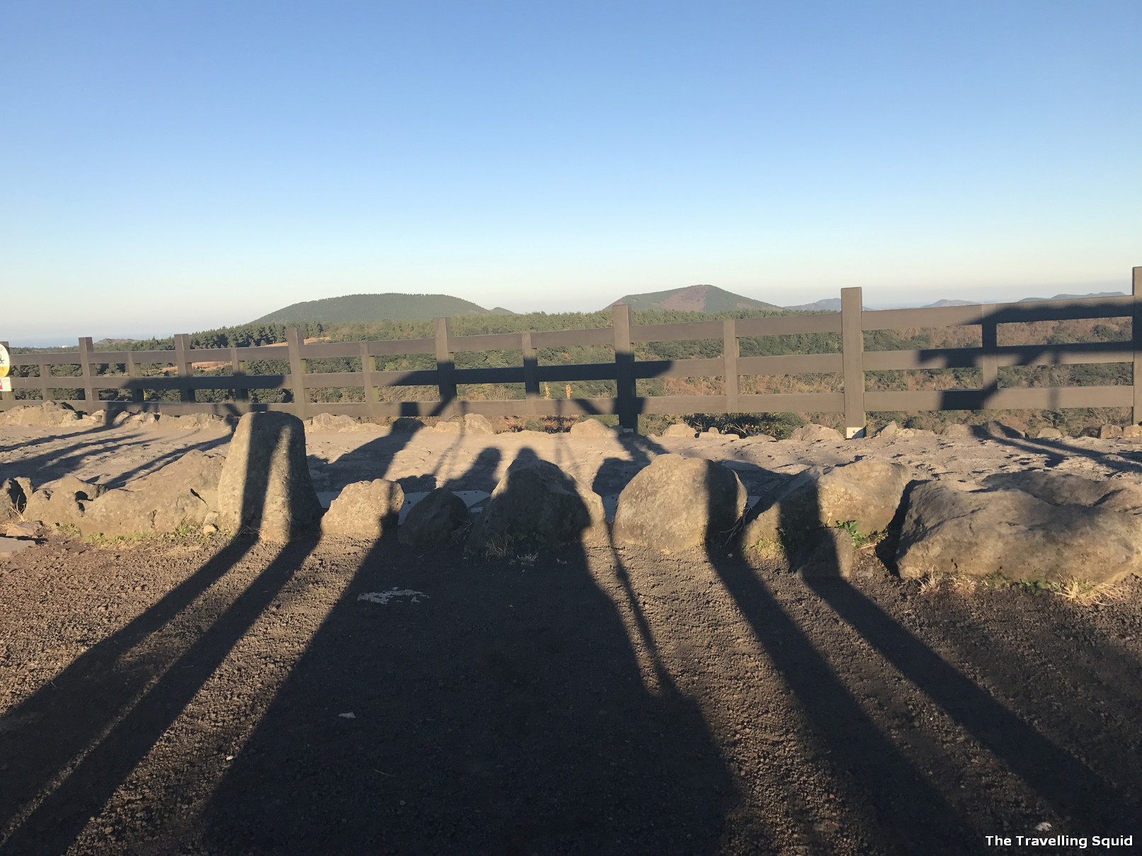 https://mdw-travel-data-us-east-1.s3.amazonaws.com/img/country/South-Korea/Sangumburi-Crater/img_02.jpg