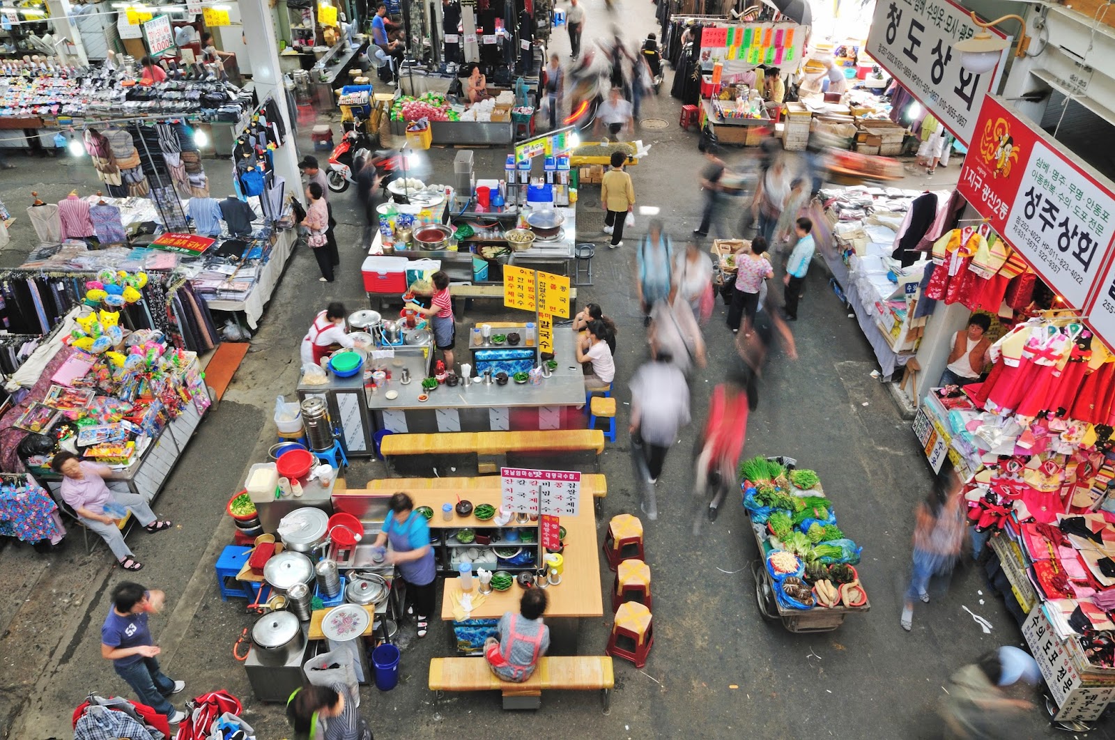 https://mdw-travel-data-us-east-1.s3.amazonaws.com/img/country/South-Korea/Seomun-Market/img_00.jpg