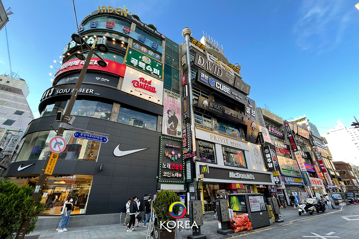 https://mdw-travel-data-us-east-1.s3.amazonaws.com/img/country/South-Korea/Seomyeon-Shopping-Street/img_02.jpg
