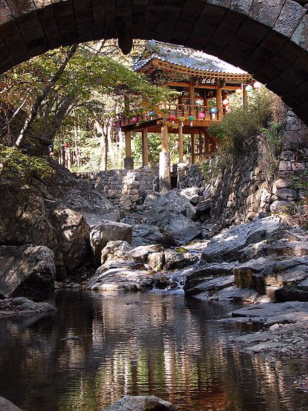 https://mdw-travel-data-us-east-1.s3.amazonaws.com/img/country/South-Korea/Seonamsa-Temple/img_03.jpg