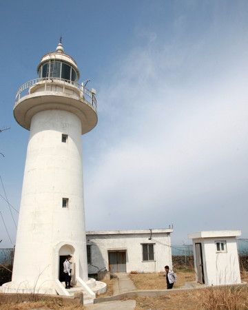 https://mdw-travel-data-us-east-1.s3.amazonaws.com/img/country/South-Korea/Seuldo-Lighthouse/img_03.jpg