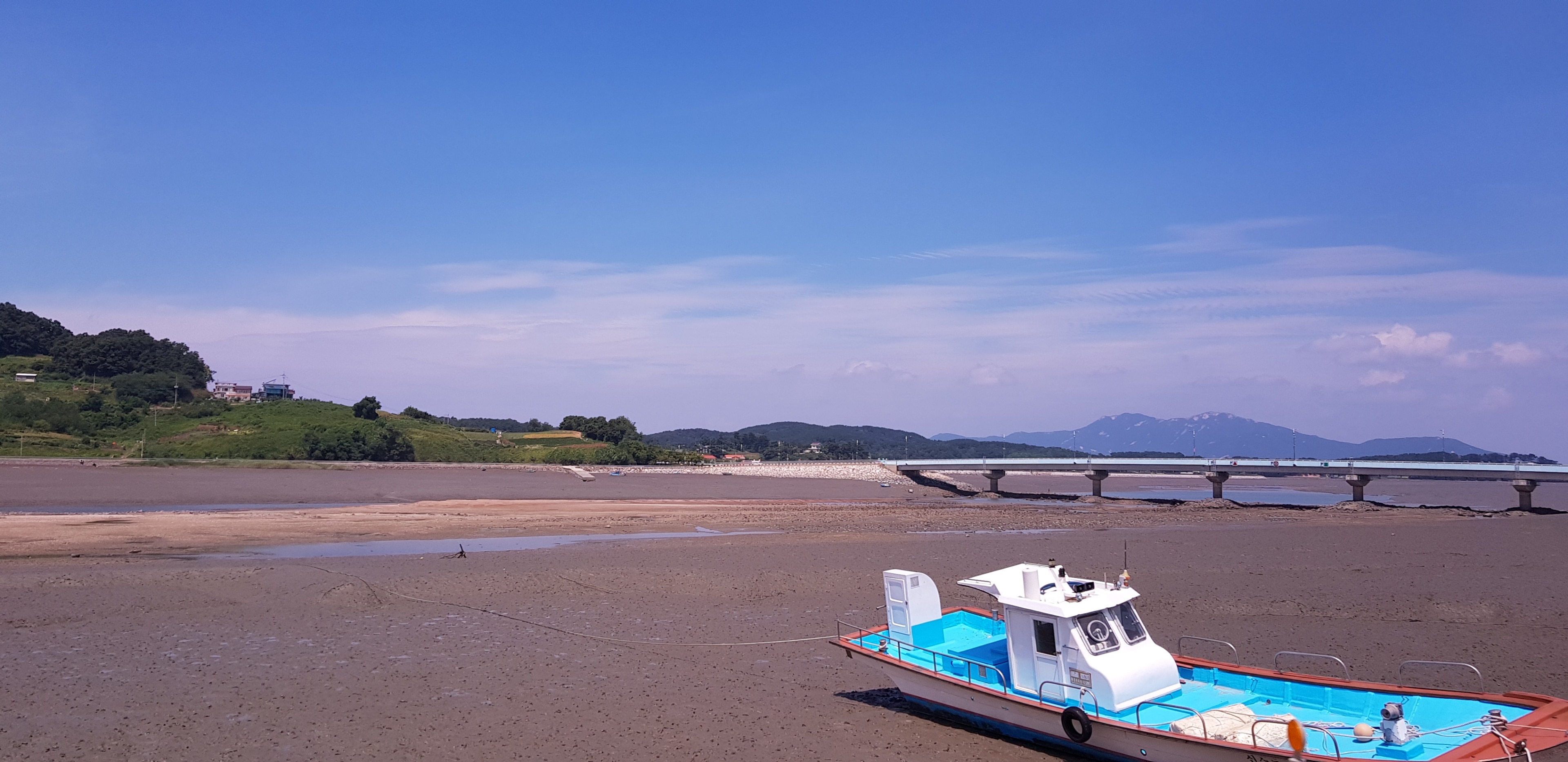 https://mdw-travel-data-us-east-1.s3.amazonaws.com/img/country/South-Korea/Sindo-Island/img_01.jpg