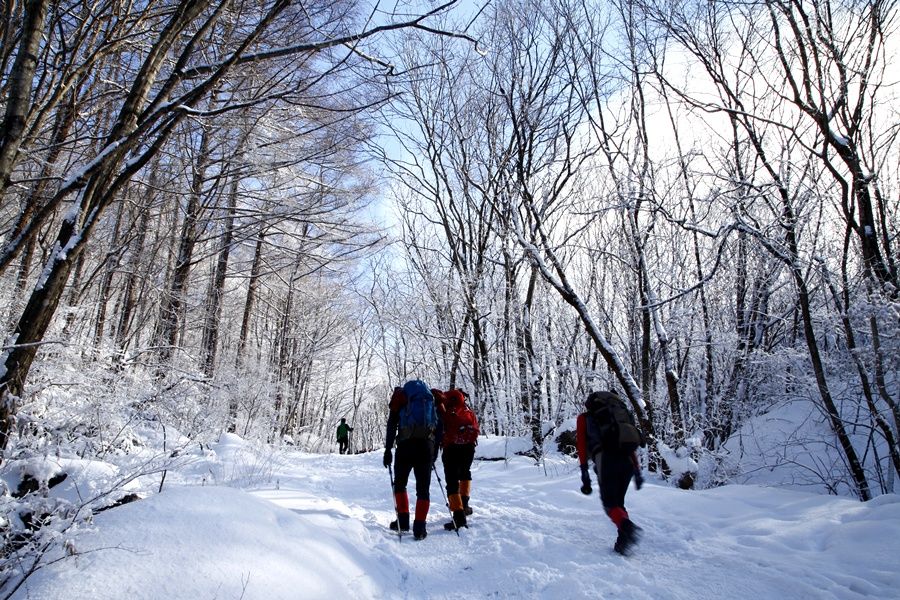 https://mdw-travel-data-us-east-1.s3.amazonaws.com/img/country/South-Korea/Sobaeksan-National-Park/img_02.jpg