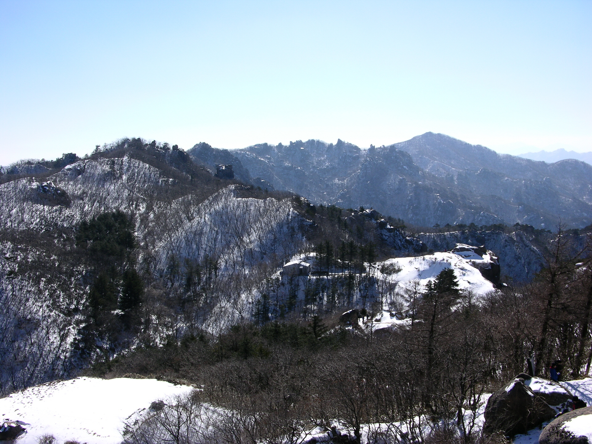 https://mdw-travel-data-us-east-1.s3.amazonaws.com/img/country/South-Korea/Songnisan-National-Park/img_02.jpg