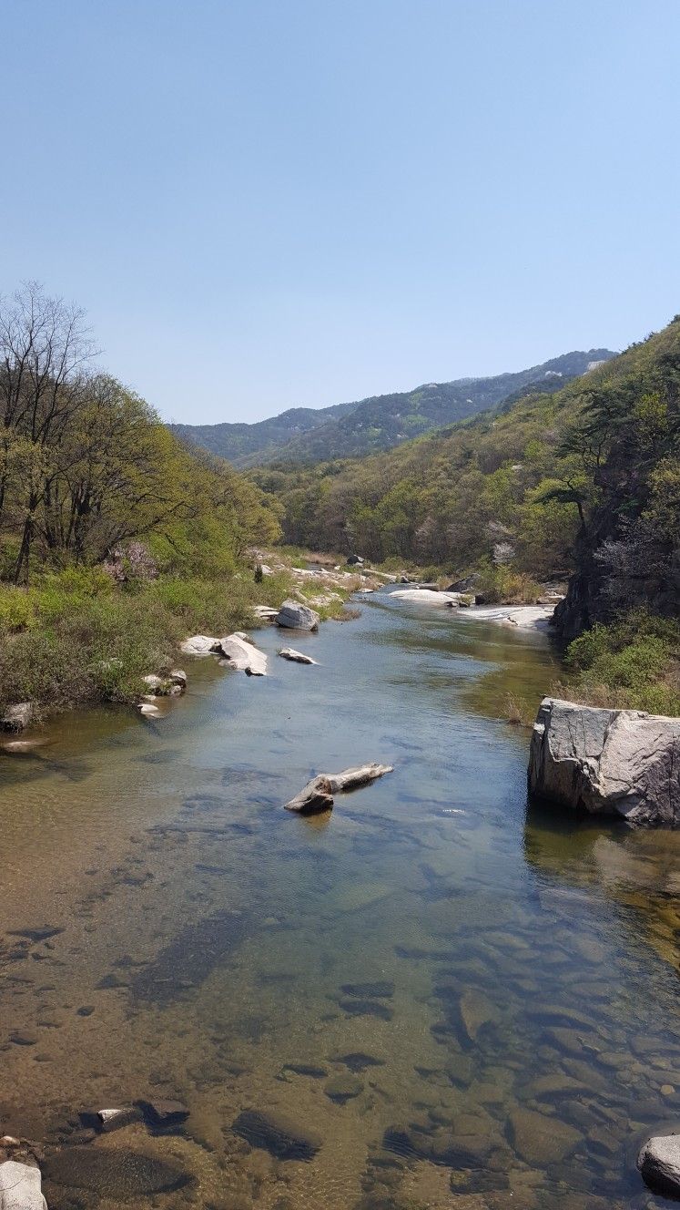 https://mdw-travel-data-us-east-1.s3.amazonaws.com/img/country/South-Korea/Songnisan-National-Park/img_05.jpg