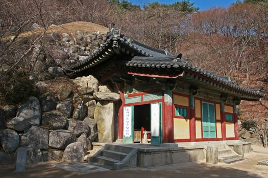 https://mdw-travel-data-us-east-1.s3.amazonaws.com/img/country/South-Korea/Soseong-ri-Grotto/img_01.jpg