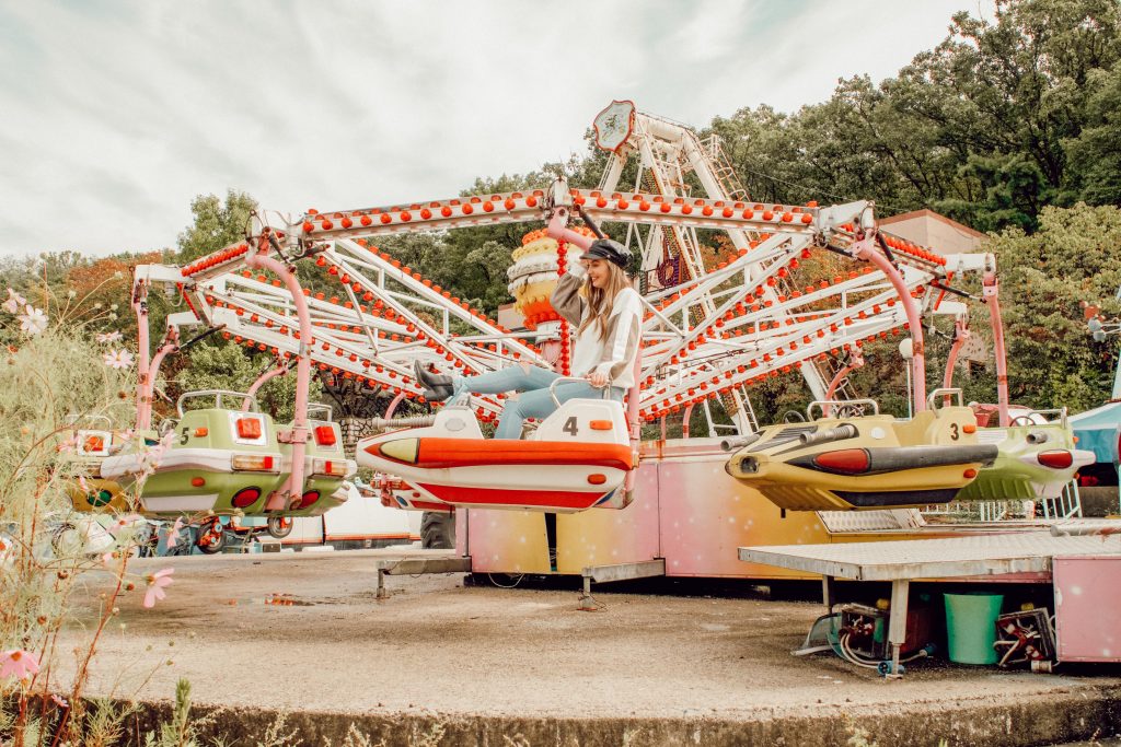 https://mdw-travel-data-us-east-1.s3.amazonaws.com/img/country/South-Korea/Sumokwon-Theme-Park/img_02.jpg