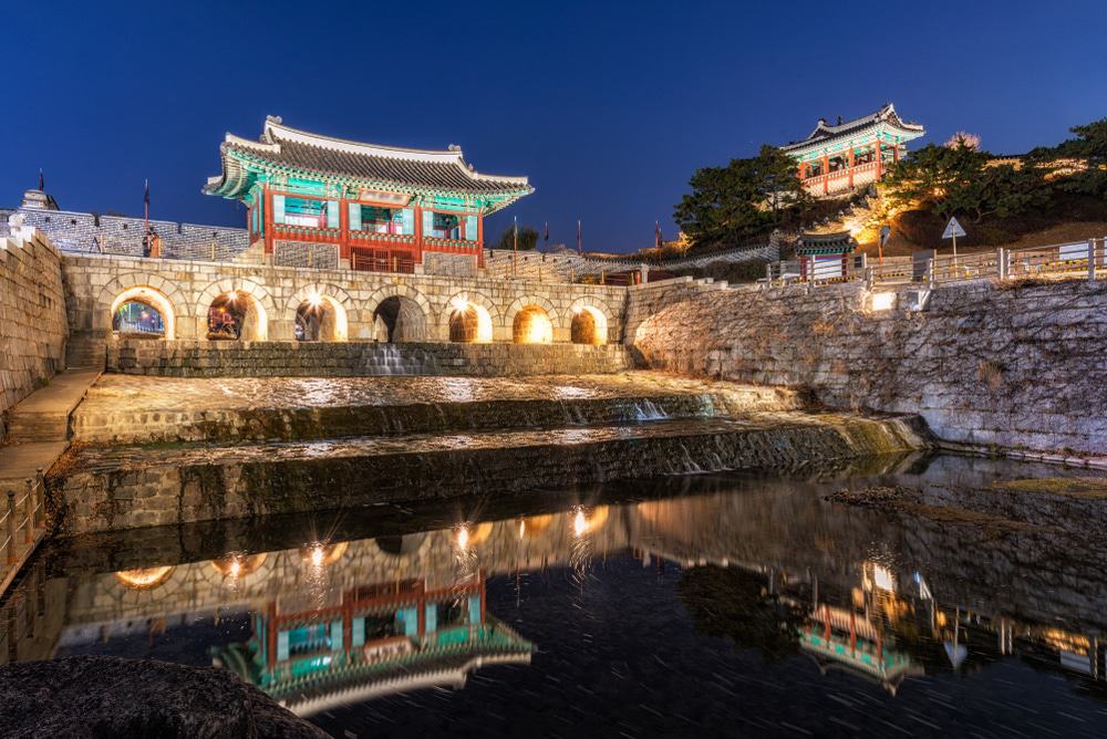 https://mdw-travel-data-us-east-1.s3.amazonaws.com/img/country/South-Korea/Suwon-City-Tour/img_01.jpg