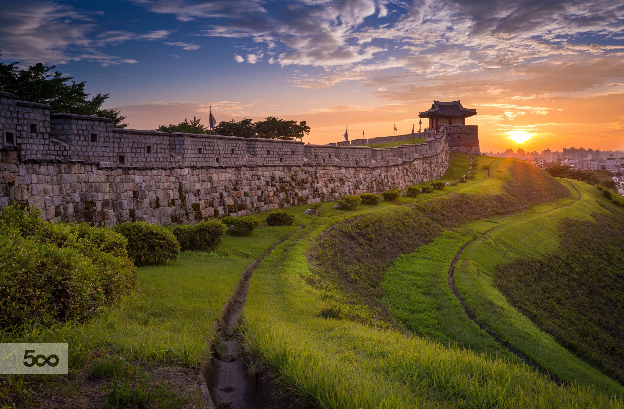 https://mdw-travel-data-us-east-1.s3.amazonaws.com/img/country/South-Korea/Suwon-Hwaseong-Museum/img_02.jpg