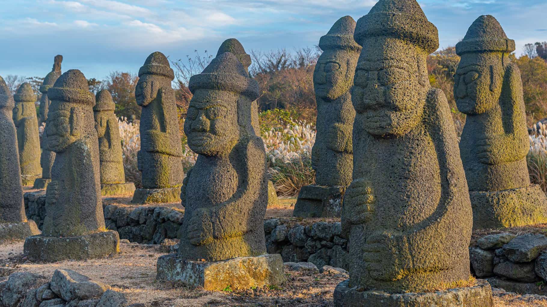 https://mdw-travel-data-us-east-1.s3.amazonaws.com/img/country/South-Korea/Taebaek-ri-Prehistoric-Settlement/img_01.jpg