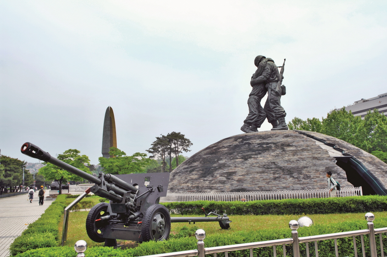 https://mdw-travel-data-us-east-1.s3.amazonaws.com/img/country/South-Korea/The-National-Memorial-to-the-Great-War/img_01.jpg