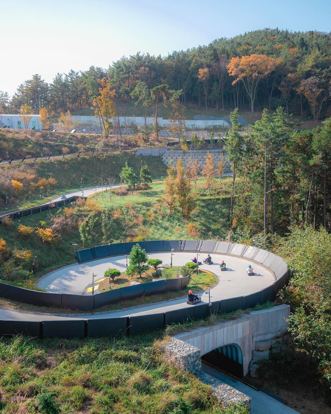 https://mdw-travel-data-us-east-1.s3.amazonaws.com/img/country/South-Korea/Tongyeong-Luge/img_00.jpg