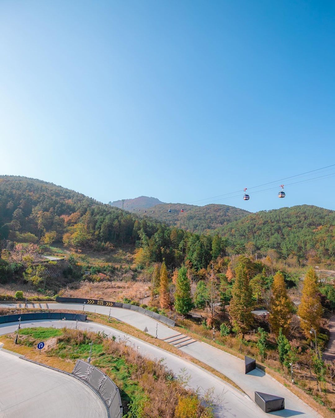 https://mdw-travel-data-us-east-1.s3.amazonaws.com/img/country/South-Korea/Tongyeong-Luge/img_02.jpg