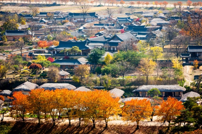 https://mdw-travel-data-us-east-1.s3.amazonaws.com/img/country/South-Korea/UNESCO-Andong-Hahoe-Folk-Village/img_02.jpg