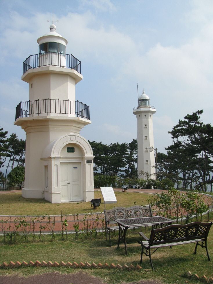 https://mdw-travel-data-us-east-1.s3.amazonaws.com/img/country/South-Korea/Ulgi-Lighthouse/img_01.jpg