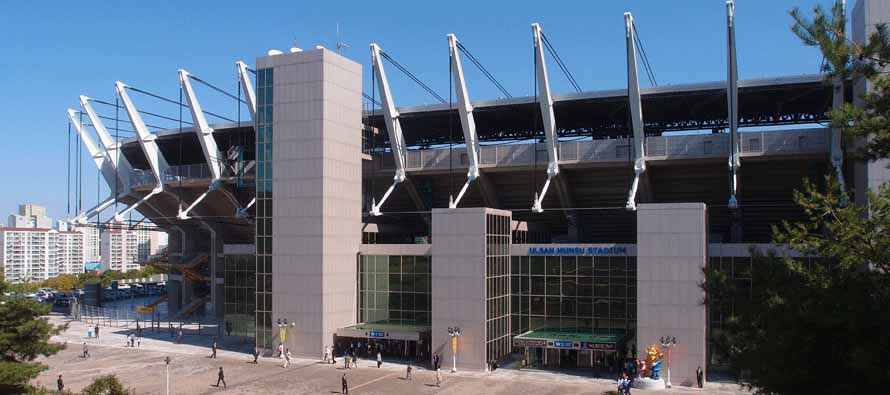 https://mdw-travel-data-us-east-1.s3.amazonaws.com/img/country/South-Korea/Ulsan-Cup-Stadium/img_02.jpg