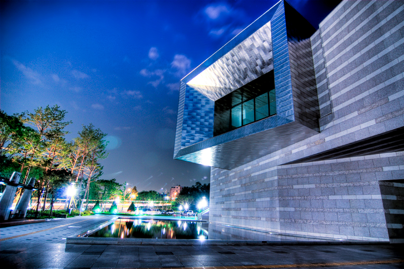 https://mdw-travel-data-us-east-1.s3.amazonaws.com/img/country/South-Korea/Ulsan-Daegok-Museum/img_02.jpg