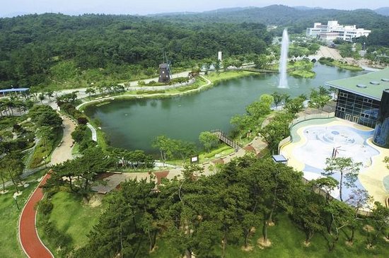 https://mdw-travel-data-us-east-1.s3.amazonaws.com/img/country/South-Korea/Ulsan-Grand-Park/img_02.jpg