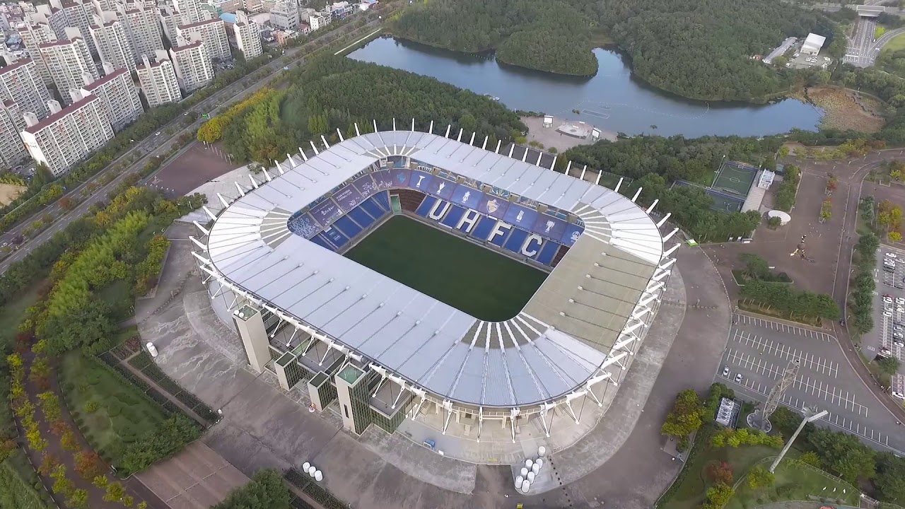 https://mdw-travel-data-us-east-1.s3.amazonaws.com/img/country/South-Korea/Ulsan-Munsu-Football-Stadium/img_00.jpg