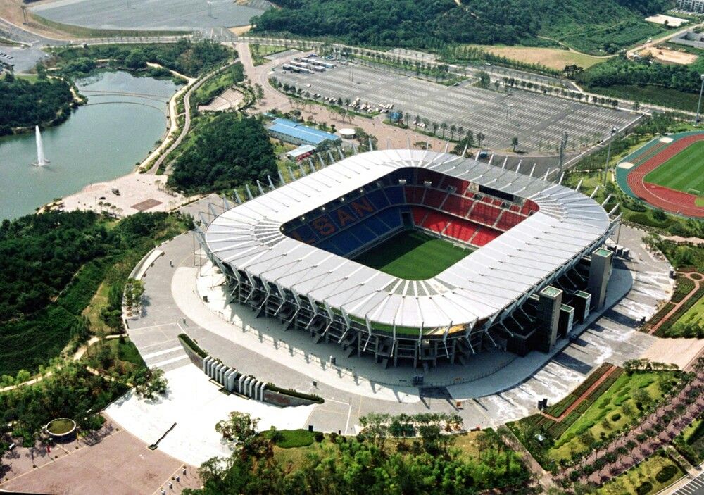 https://mdw-travel-data-us-east-1.s3.amazonaws.com/img/country/South-Korea/Ulsan-Munsu-Football-Stadium/img_01.jpg