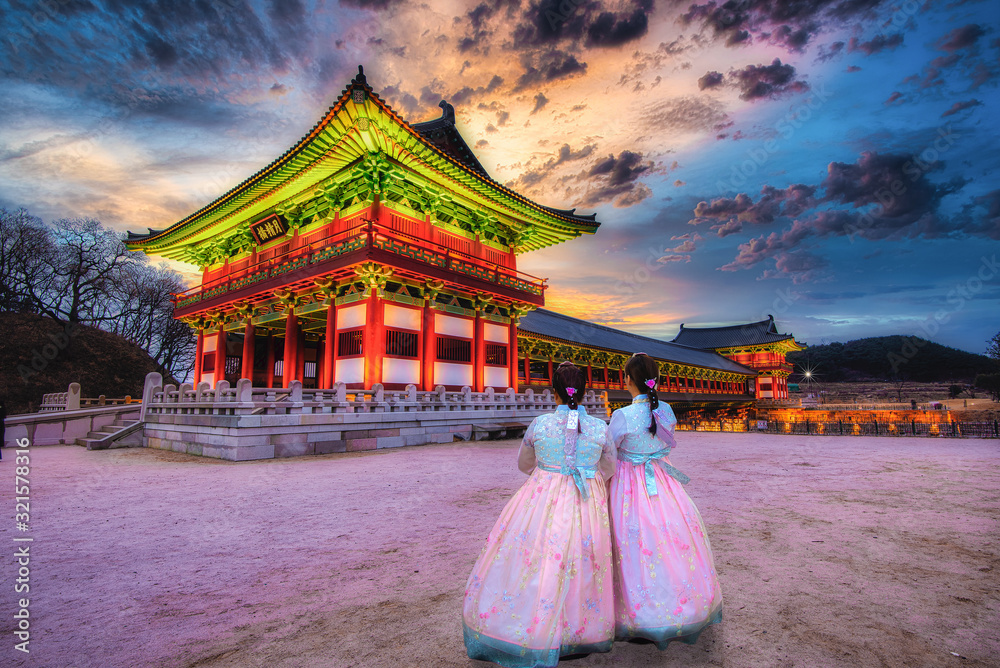 https://mdw-travel-data-us-east-1.s3.amazonaws.com/img/country/South-Korea/Woljeong-Beach/img_01.jpg