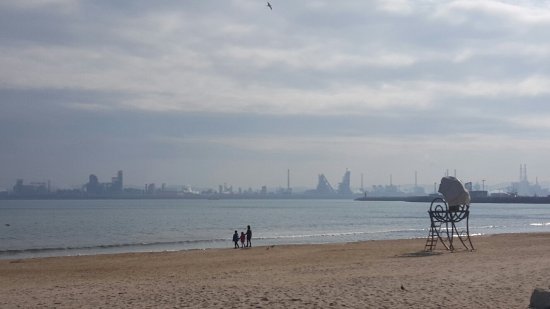 https://mdw-travel-data-us-east-1.s3.amazonaws.com/img/country/South-Korea/Yeongildae-Beach/img_02.jpg