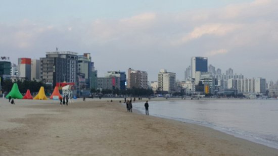 https://mdw-travel-data-us-east-1.s3.amazonaws.com/img/country/South-Korea/Yeongildae-Beach/img_03.jpg