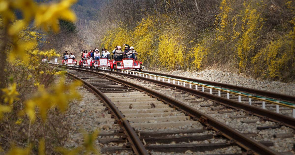 https://mdw-travel-data-us-east-1.s3.amazonaws.com/img/country/South-Korea/Yeongsangang-River-Rail-Bike/img_01.jpg
