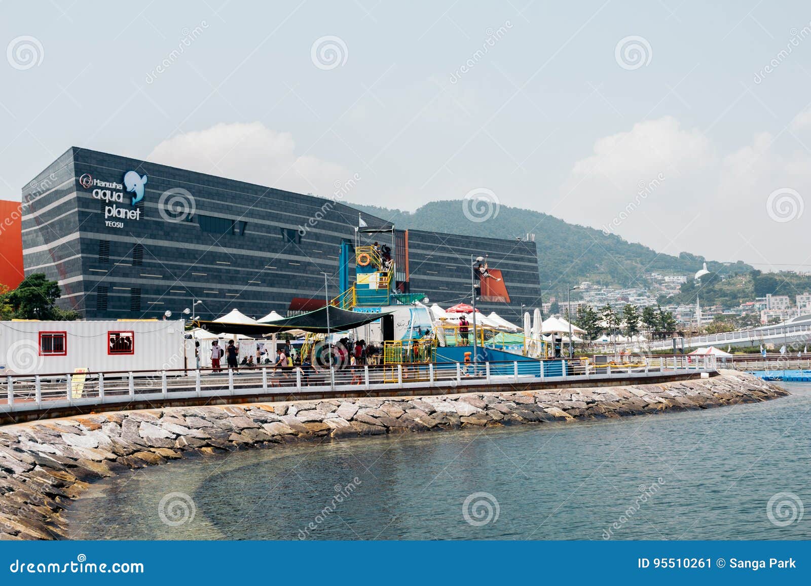 https://mdw-travel-data-us-east-1.s3.amazonaws.com/img/country/South-Korea/Yeosu-Aquarium/img_03.jpg