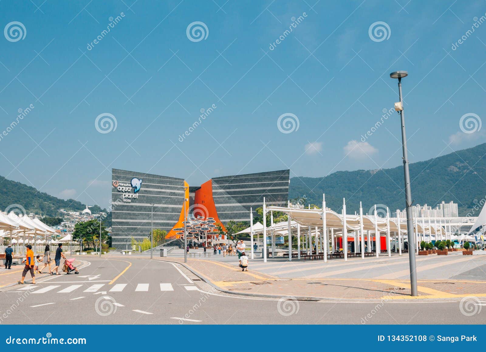 https://mdw-travel-data-us-east-1.s3.amazonaws.com/img/country/South-Korea/Yeosu-Dinosaur-Exhibition-Hall/img_03.jpg
