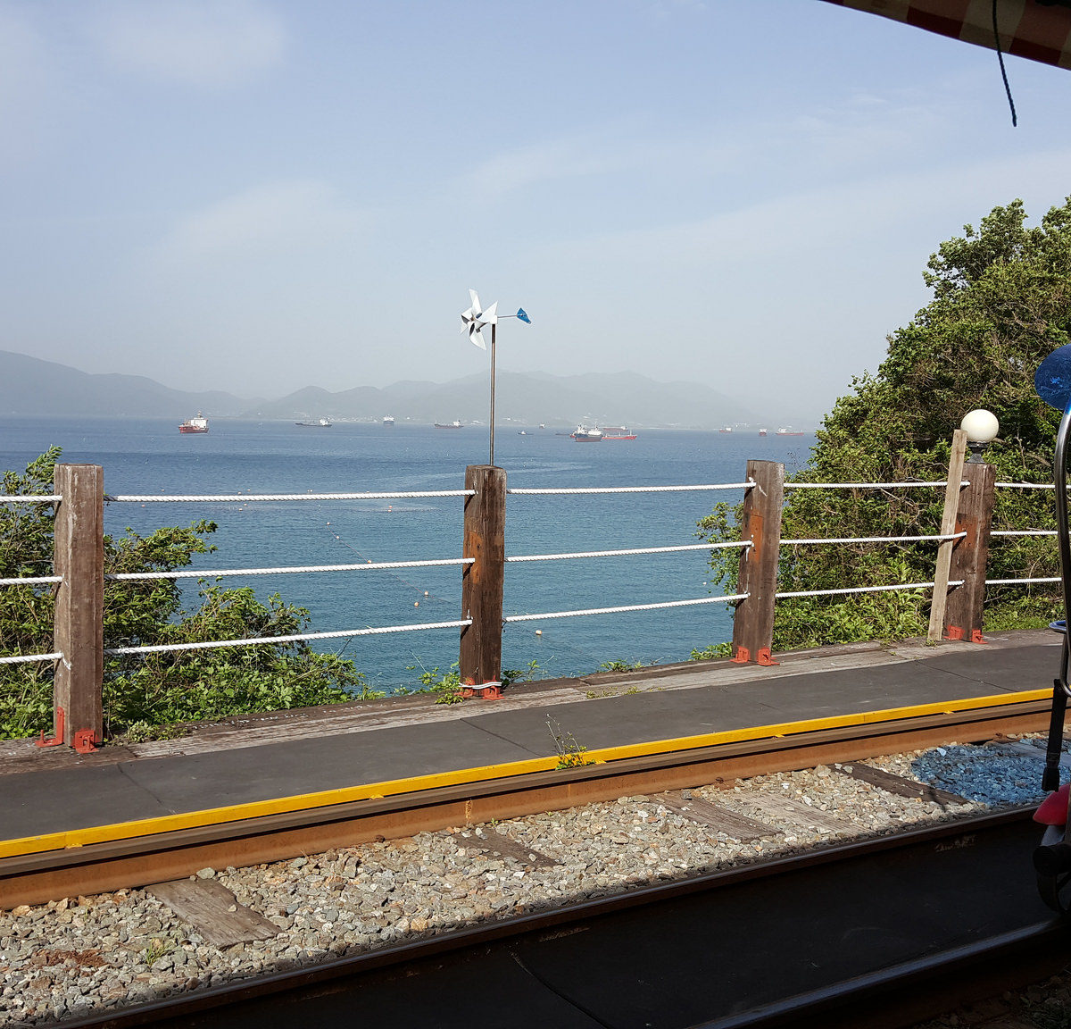 https://mdw-travel-data-us-east-1.s3.amazonaws.com/img/country/South-Korea/Yeosu-Turtle-Ship/img_02.jpg