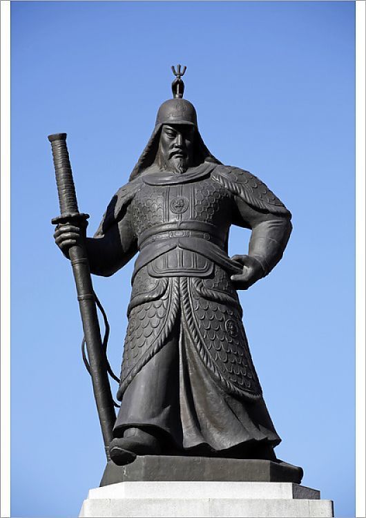 https://mdw-travel-data-us-east-1.s3.amazonaws.com/img/country/South-Korea/Yi-Sun-Sin-Park/img_00.jpg