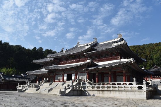 https://mdw-travel-data-us-east-1.s3.amazonaws.com/img/country/South-Korea/Yongin-Bicycle-Museum/img_01.jpg