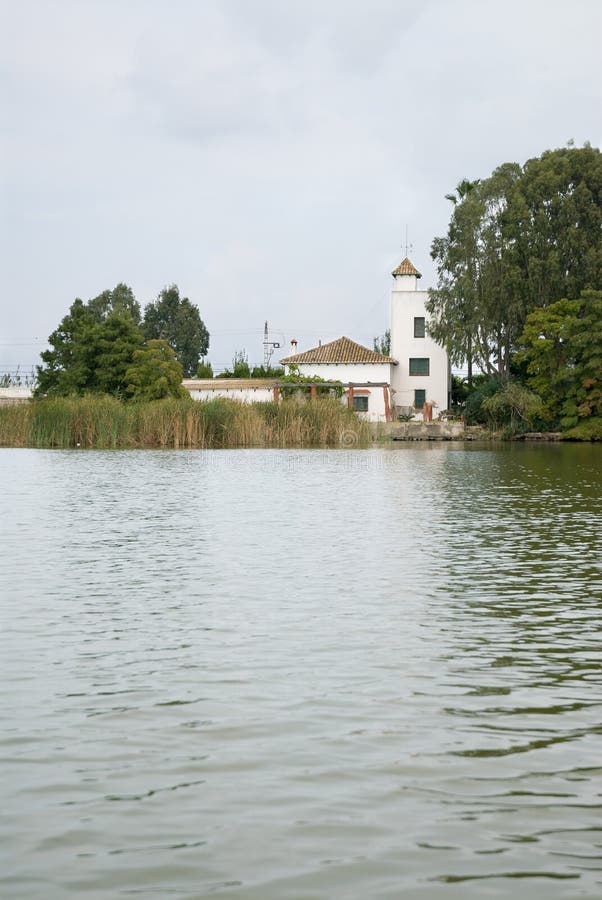 https://mdw-travel-data-us-east-1.s3.amazonaws.com/img/country/Spain/Albufera-Natural-Park/img_02.jpg