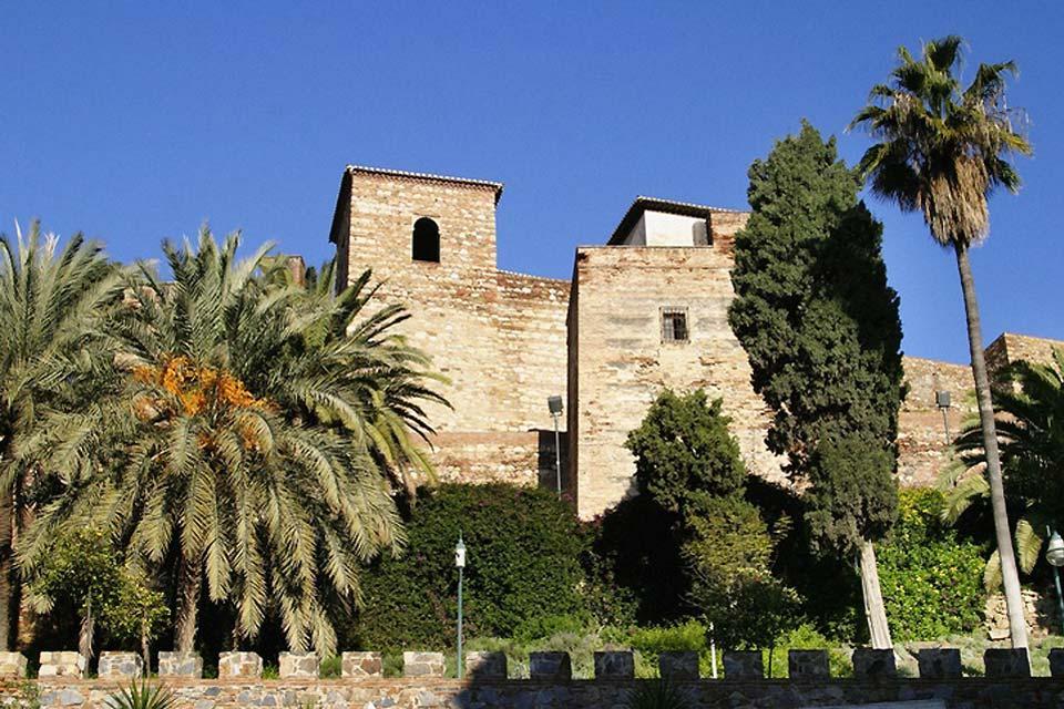 https://mdw-travel-data-us-east-1.s3.amazonaws.com/img/country/Spain/Alcazaba/img_05.jpg