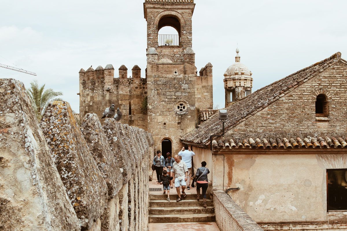 https://mdw-travel-data-us-east-1.s3.amazonaws.com/img/country/Spain/Alcazar-de-los-Reyes-Cristianos/img_05.jpg