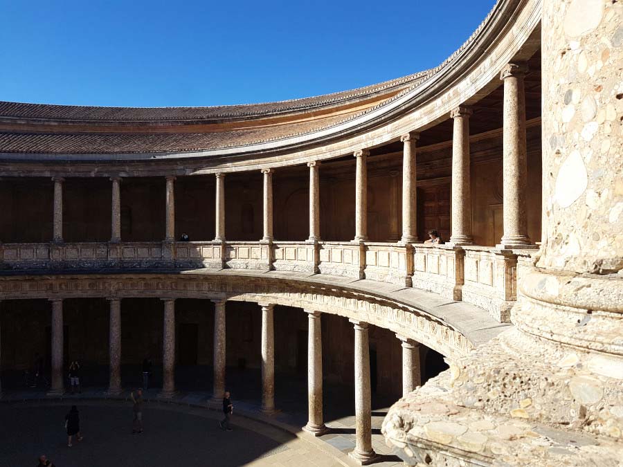 https://mdw-travel-data-us-east-1.s3.amazonaws.com/img/country/Spain/Alhambra/img_04.jpg