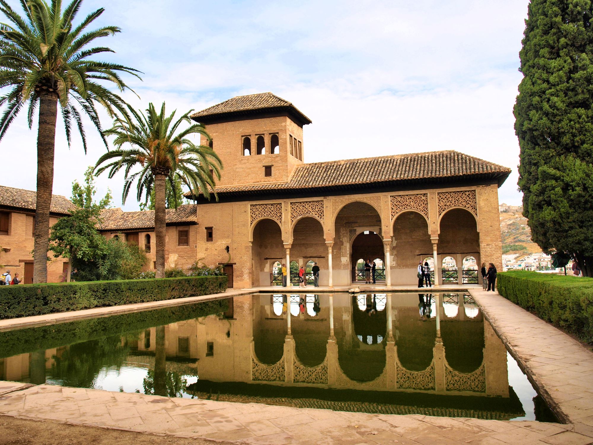 https://mdw-travel-data-us-east-1.s3.amazonaws.com/img/country/Spain/Alhambra/img_05.jpg
