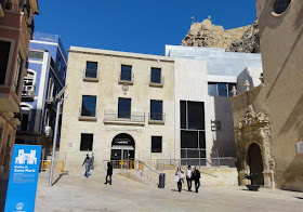 https://mdw-travel-data-us-east-1.s3.amazonaws.com/img/country/Spain/Alicante-Museum-of-Contemporary-Art/img_04.jpg