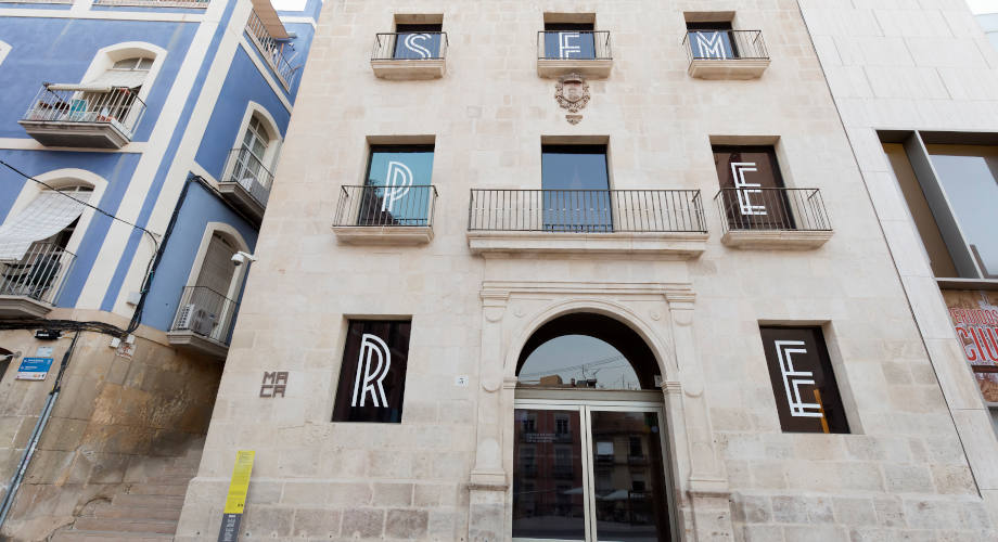 https://mdw-travel-data-us-east-1.s3.amazonaws.com/img/country/Spain/Alicante-Museum-of-Contemporary-Art/img_05.jpg