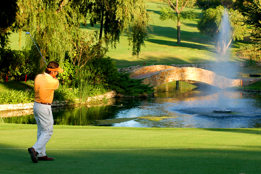 https://mdw-travel-data-us-east-1.s3.amazonaws.com/img/country/Spain/Aloha-Golf-Club/img_01.jpg
