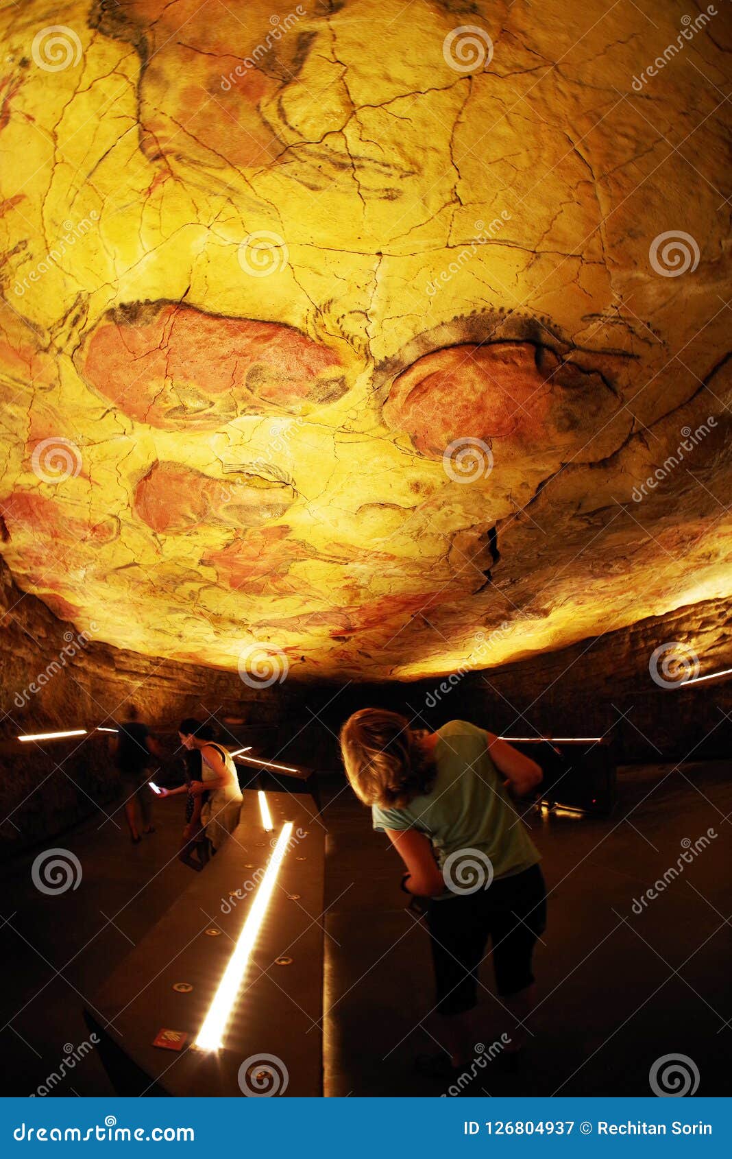 https://mdw-travel-data-us-east-1.s3.amazonaws.com/img/country/Spain/Altamira-Museum/img_02.jpg