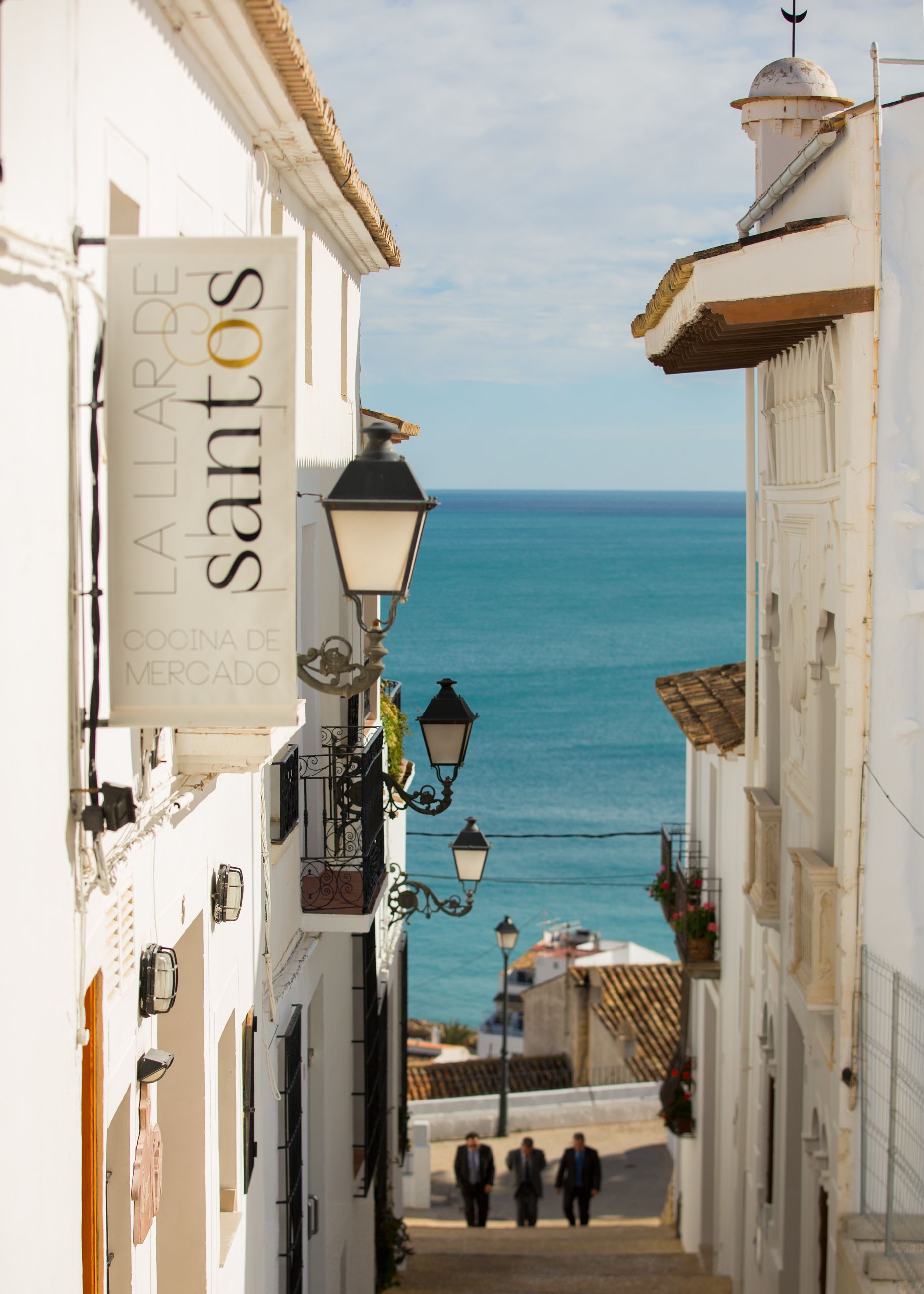 https://mdw-travel-data-us-east-1.s3.amazonaws.com/img/country/Spain/Altea-Old-Town/img_04.jpg