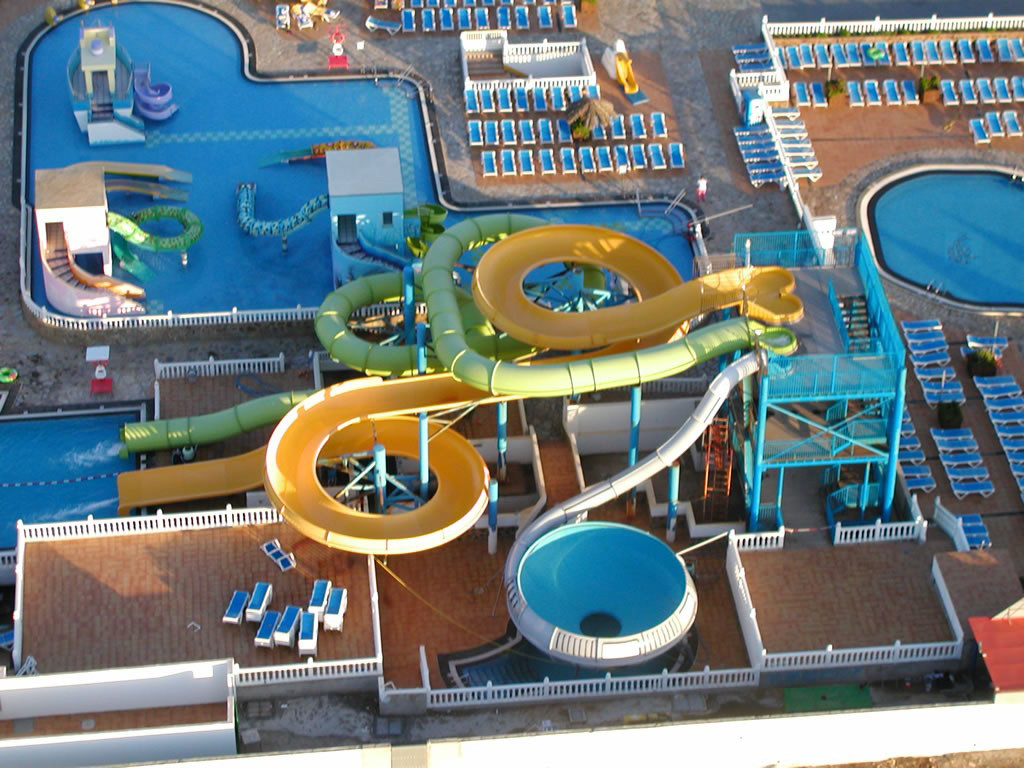 https://mdw-travel-data-us-east-1.s3.amazonaws.com/img/country/Spain/AquaPark-Costa-Teguise/img_03.jpg