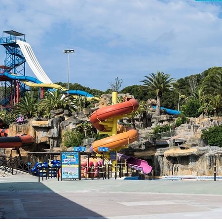 https://mdw-travel-data-us-east-1.s3.amazonaws.com/img/country/Spain/Aqualand-Torremolinos/img_01.jpg