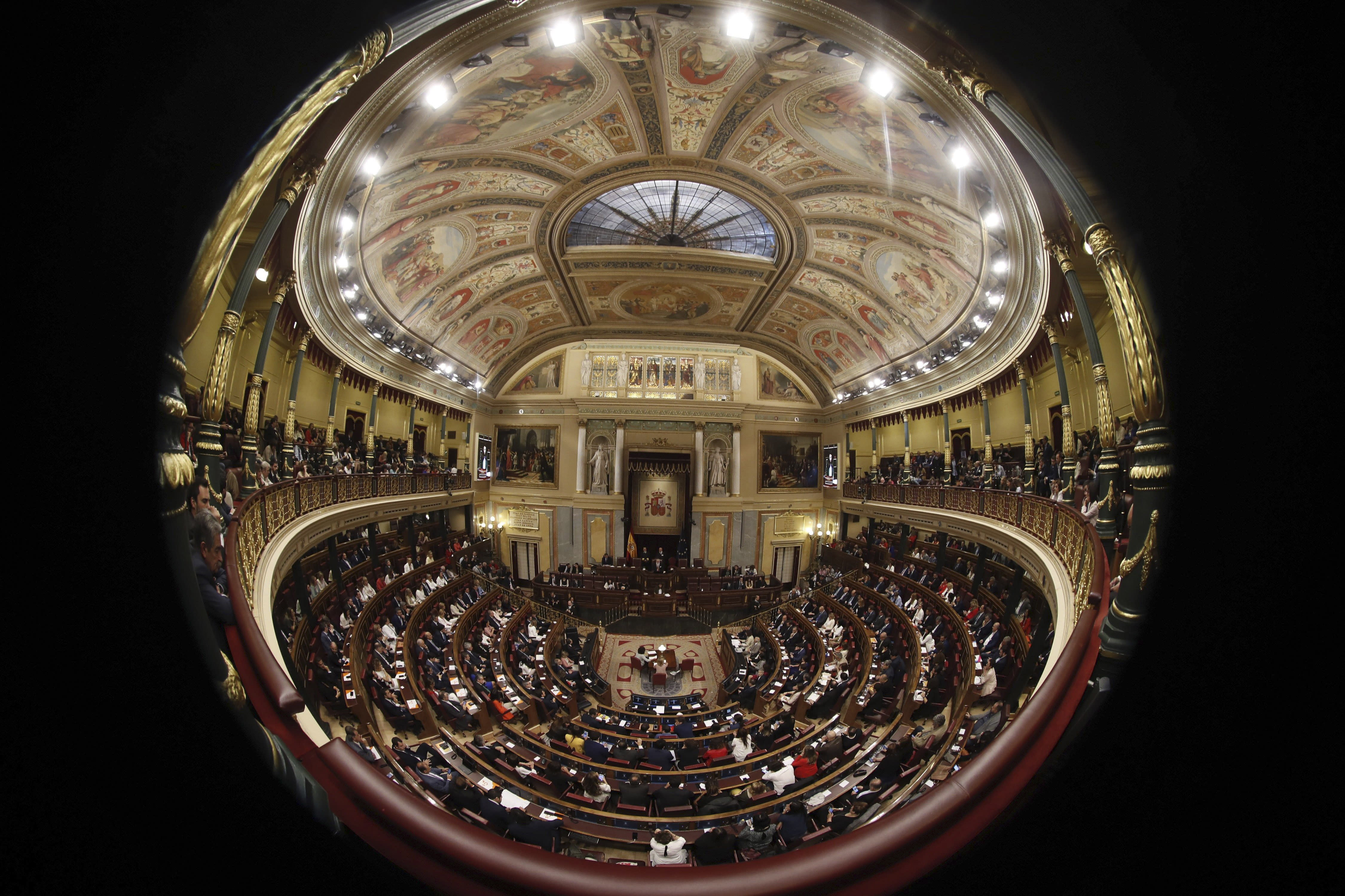 https://mdw-travel-data-us-east-1.s3.amazonaws.com/img/country/Spain/Aragonese-Parliament/img_01.jpg