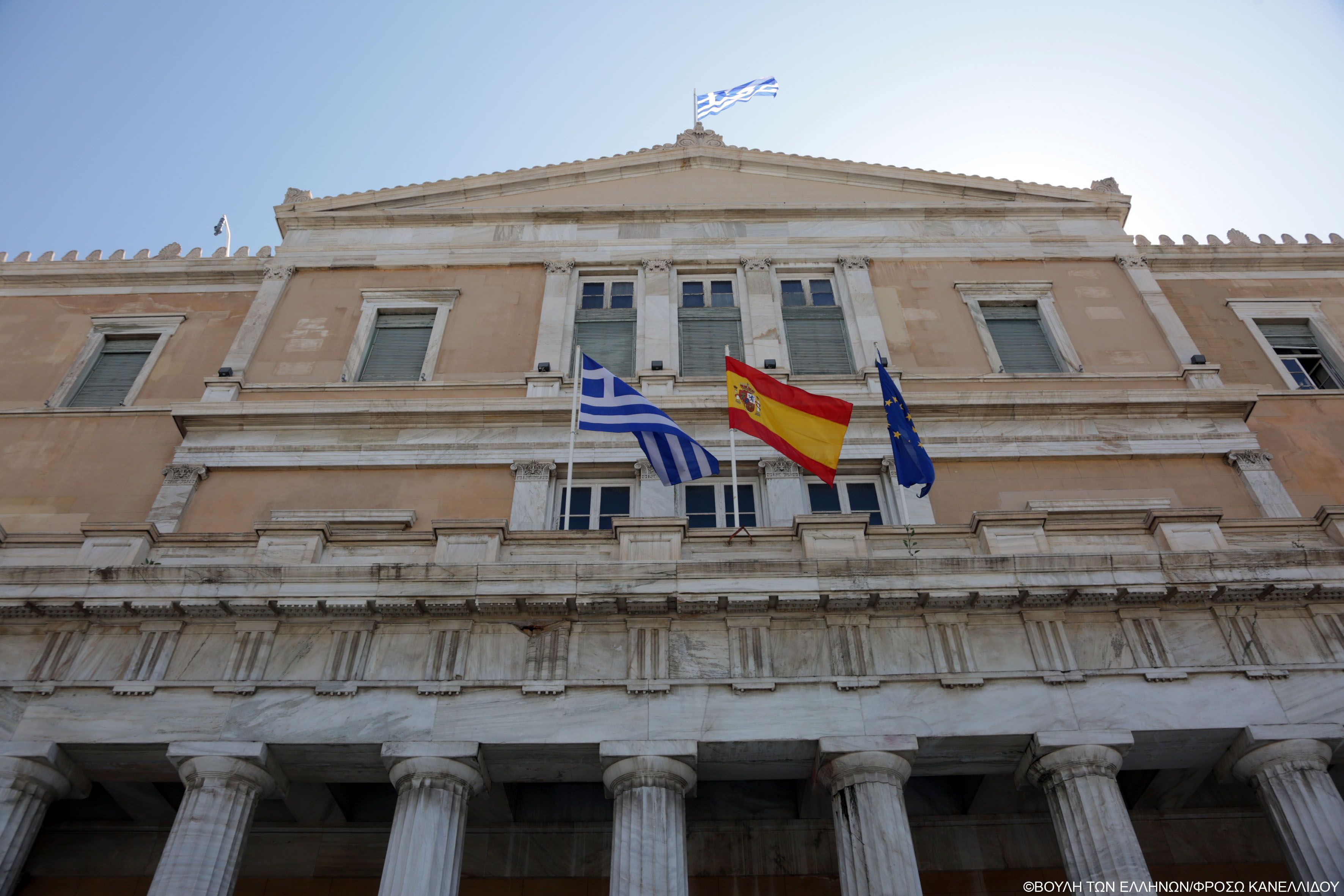 https://mdw-travel-data-us-east-1.s3.amazonaws.com/img/country/Spain/Aragonese-Parliament/img_03.jpg
