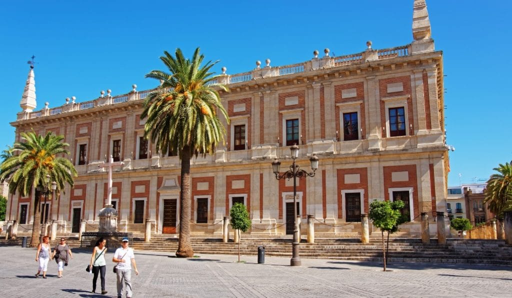 https://mdw-travel-data-us-east-1.s3.amazonaws.com/img/country/Spain/Archivo-General-de-Indias/img_01.jpg