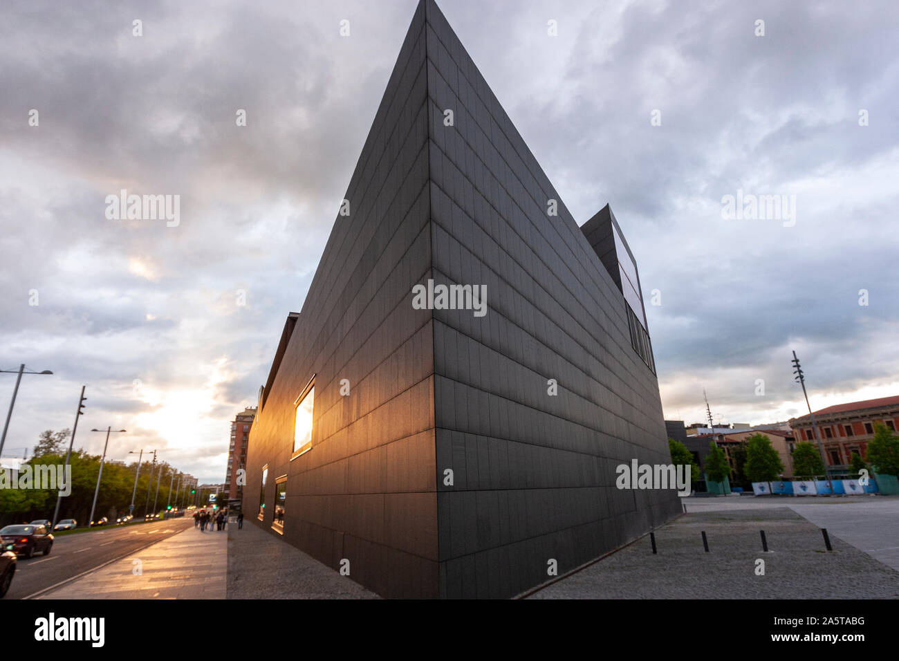https://mdw-travel-data-us-east-1.s3.amazonaws.com/img/country/Spain/Baluarte-Congress-Centre/img_01.jpg