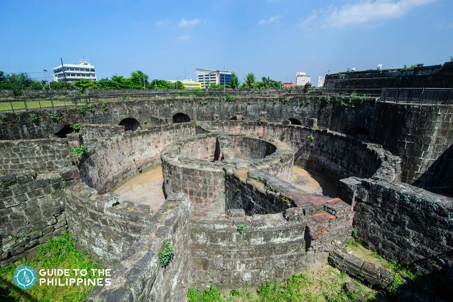 https://mdw-travel-data-us-east-1.s3.amazonaws.com/img/country/Spain/Baluarte-Congress-Centre/img_02.jpg